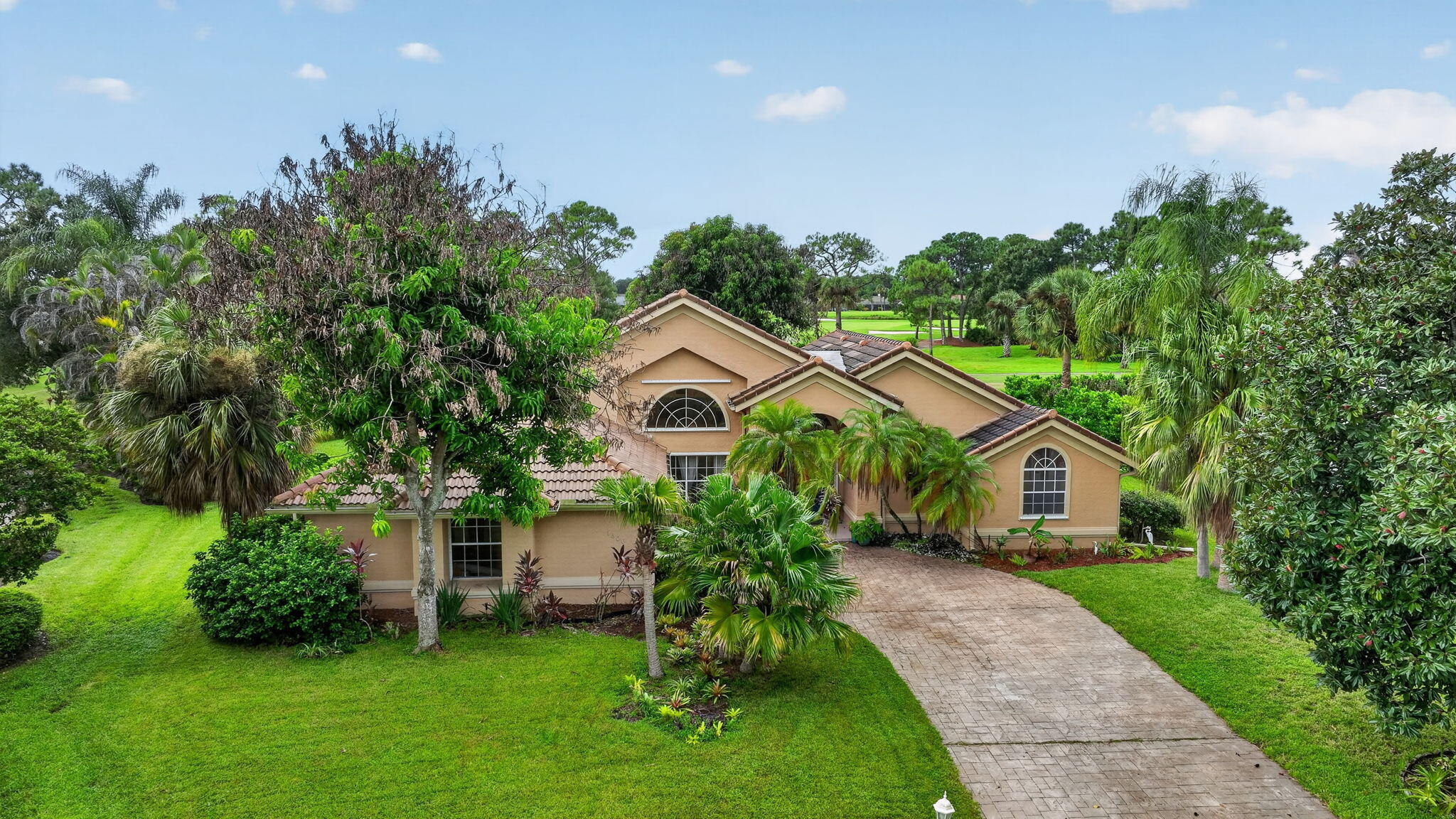 1306 SW Cottonwood Cv, Port Saint Lucie, FL 34986 photo