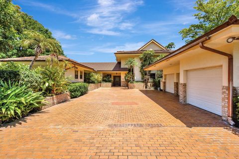 Single Family Residence in West Palm Beach FL 8541 Estate Drive.jpg