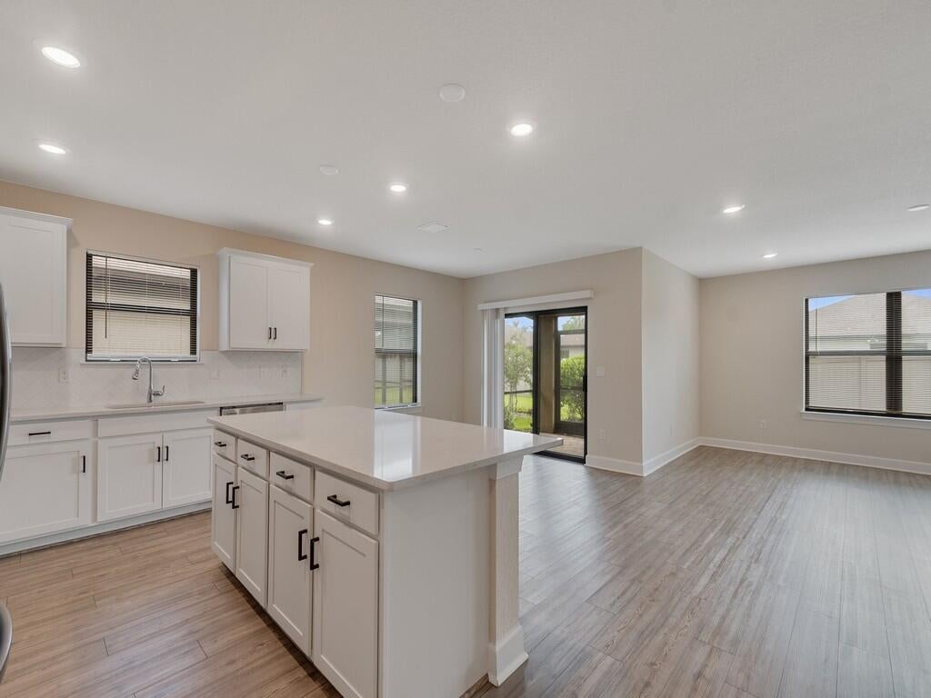 5288 Jasper Sq, Vero Beach, FL 32967 photo
