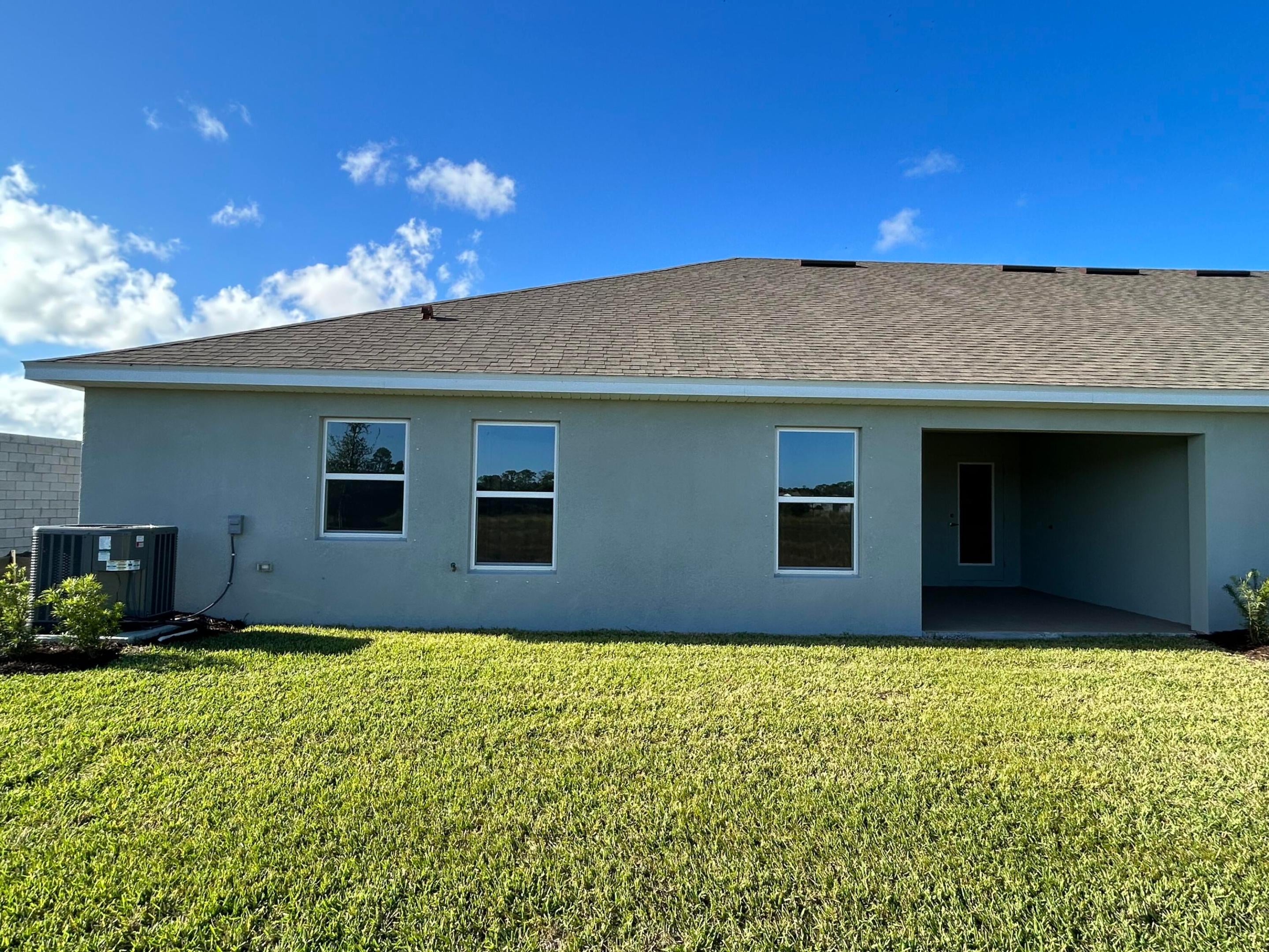 8602 Giovanni Ave, Fort Pierce, FL 34951 photo