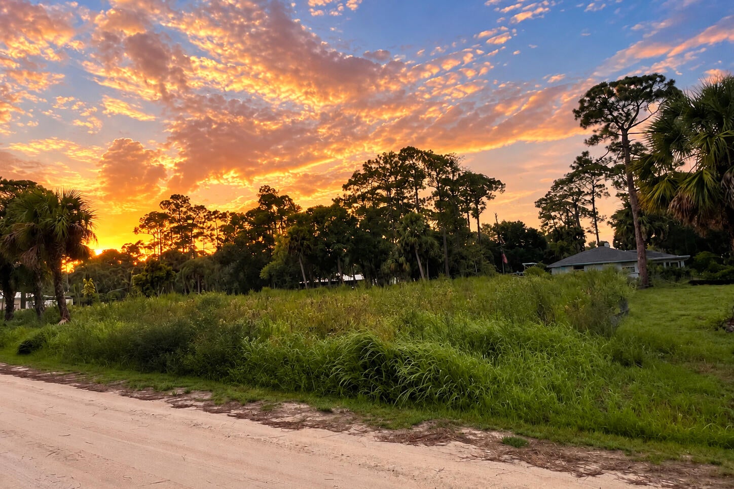 8106 92 Ave, Vero Beach, FL 32967 photo