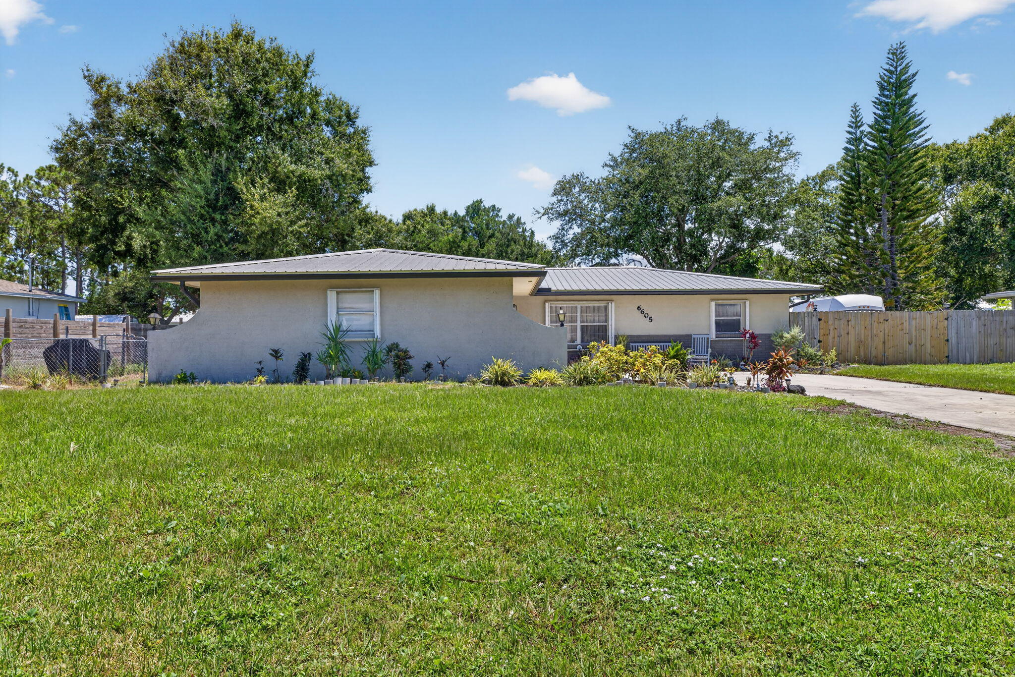 6605 Paso Robles Blvd, Fort Pierce, FL 34951 photo