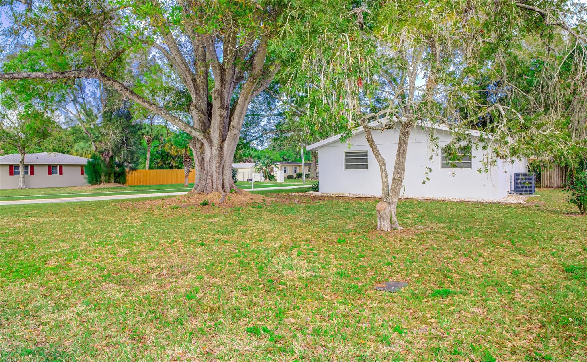 3105 18 St, Vero Beach, FL 32960 photo