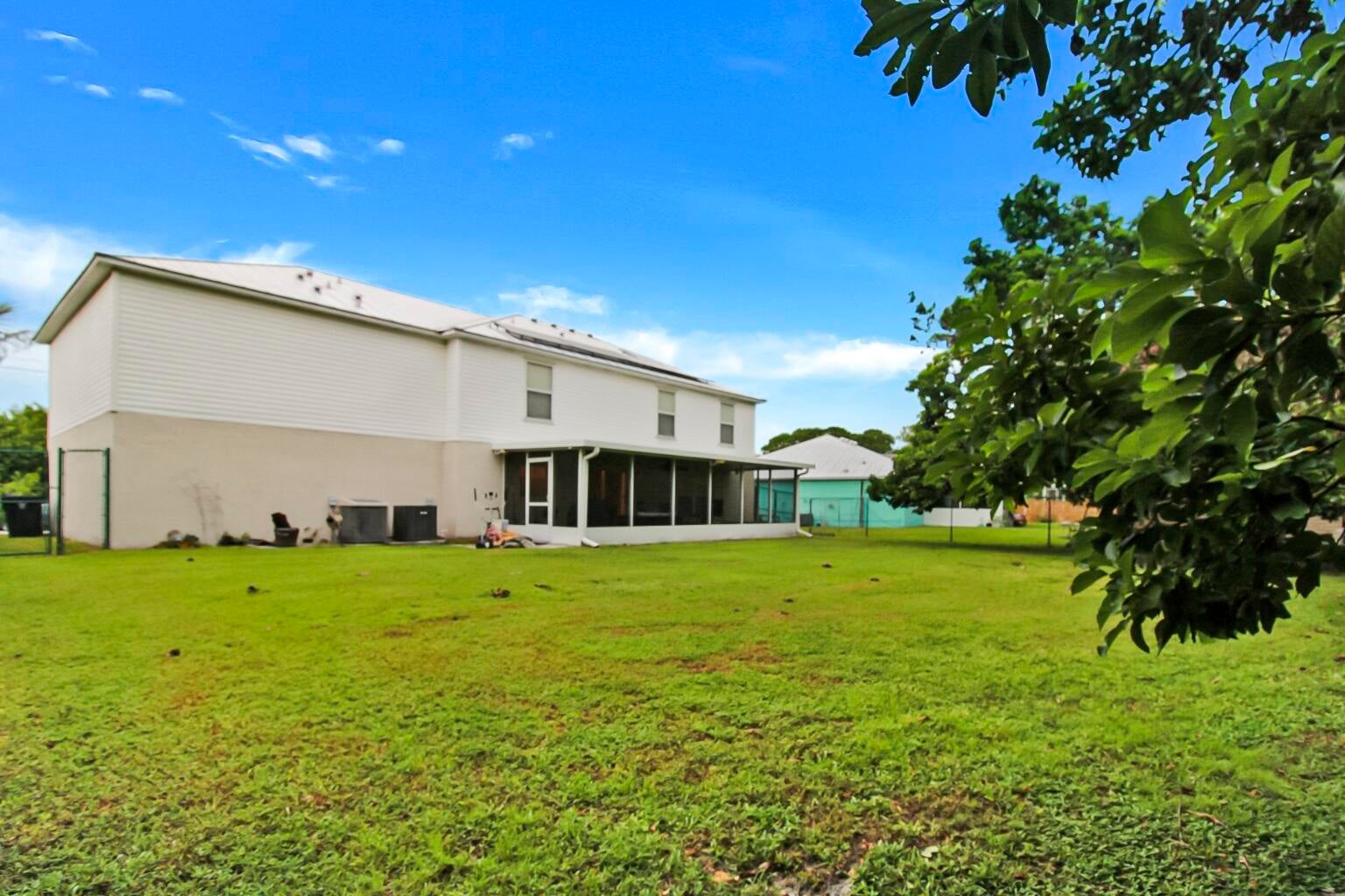 3917 SW Bamberg St, Port Saint Lucie, FL 34953 photo
