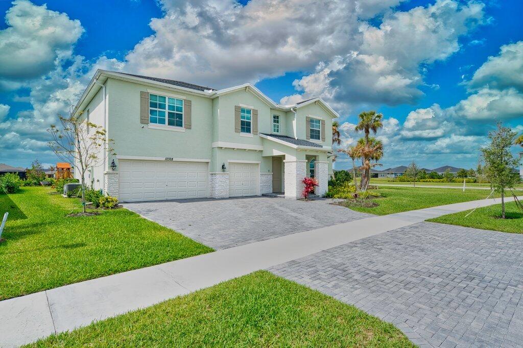 12328 SW Roma Cir, Port Saint Lucie, FL 34987 photo