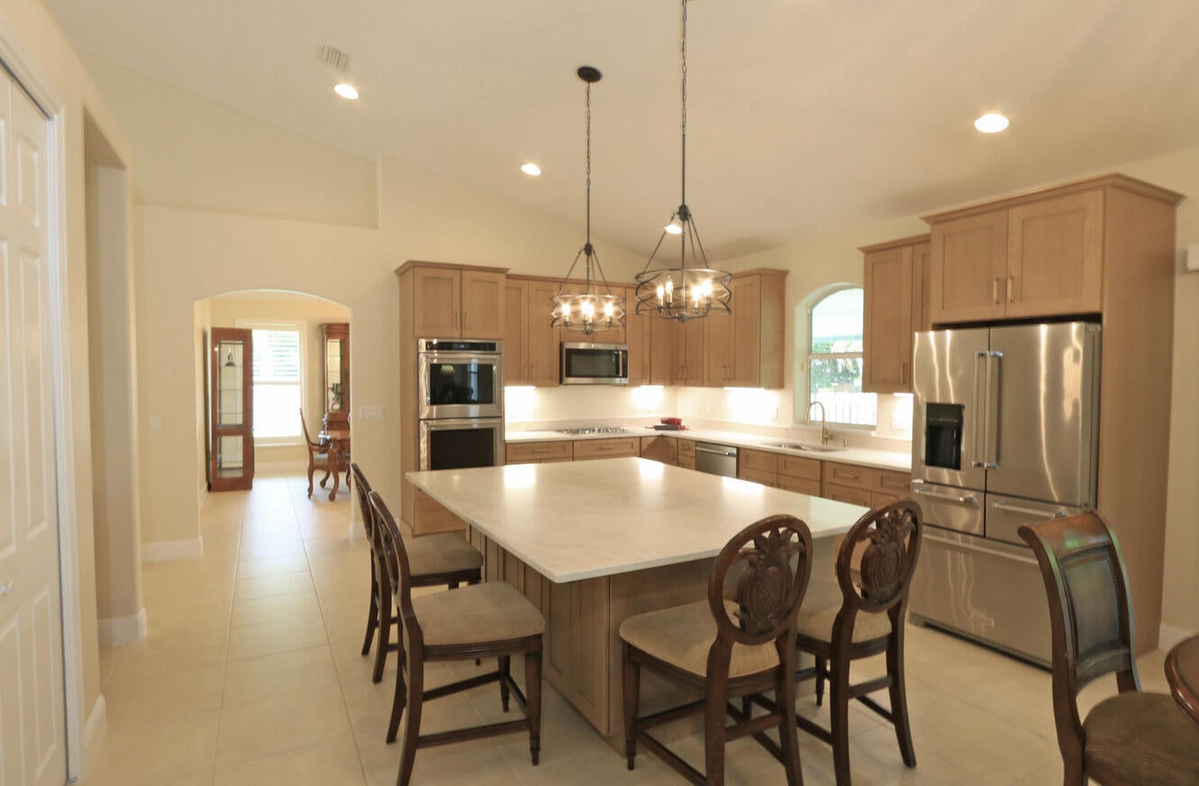 2879 SE Peru St, Port Saint Lucie, FL 34984 photo