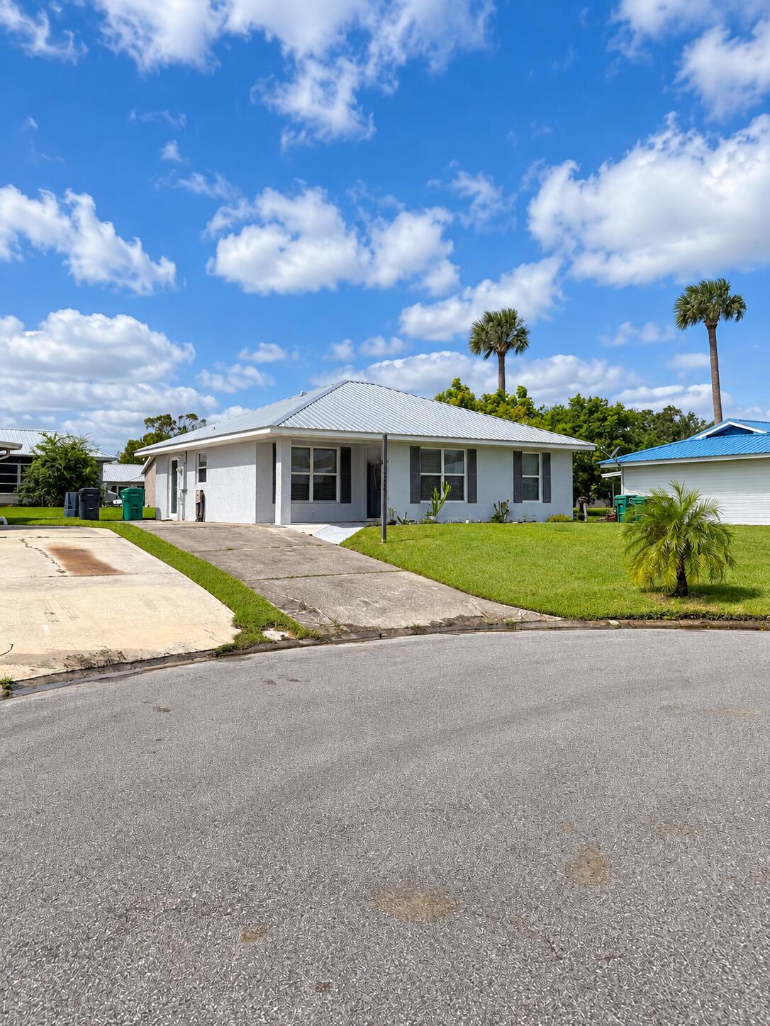 5248 SE 42 Trce, Okeechobee, FL 34974 photo