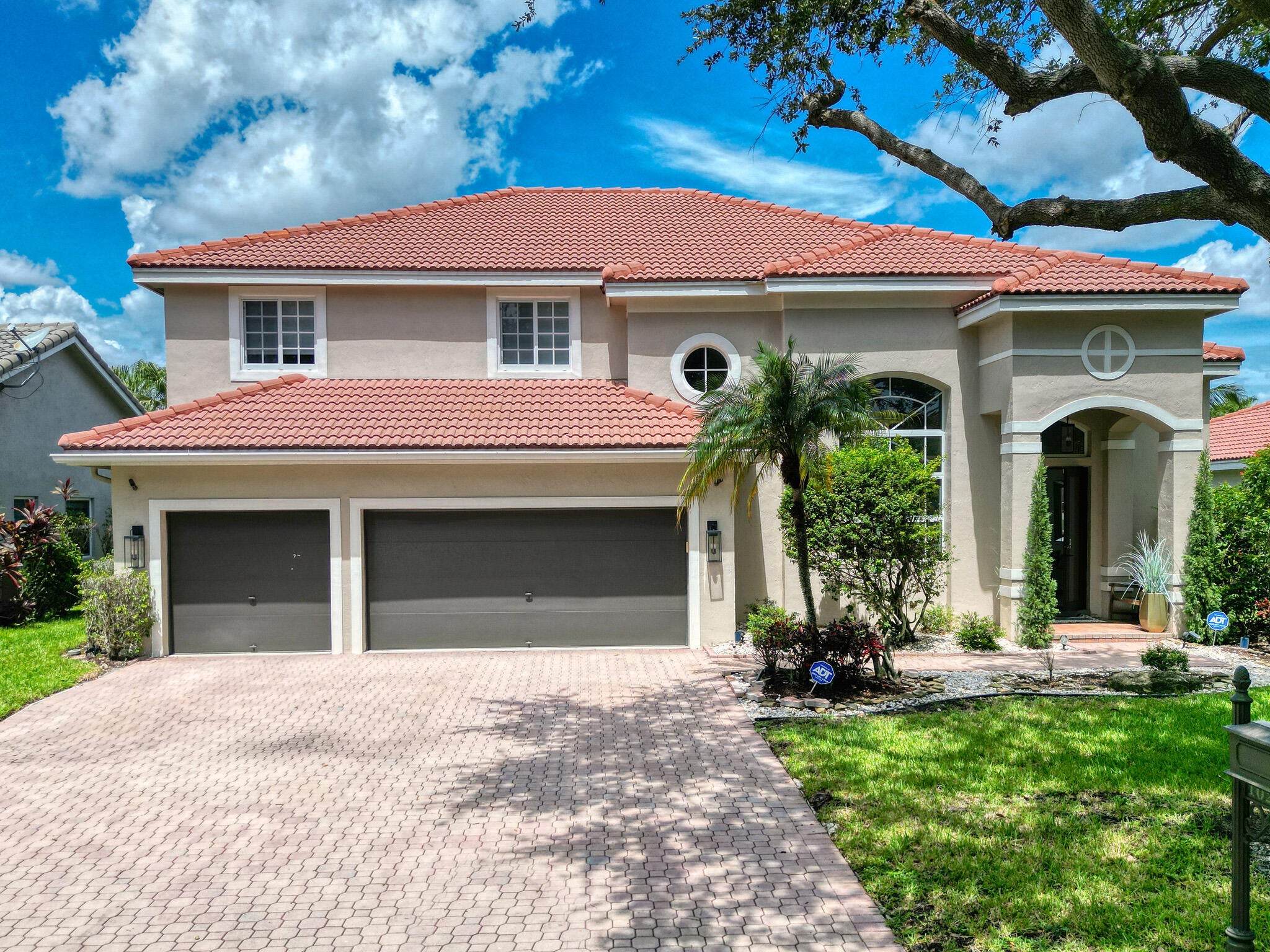 10237 53rd Ct, Coral Springs, FL 33076