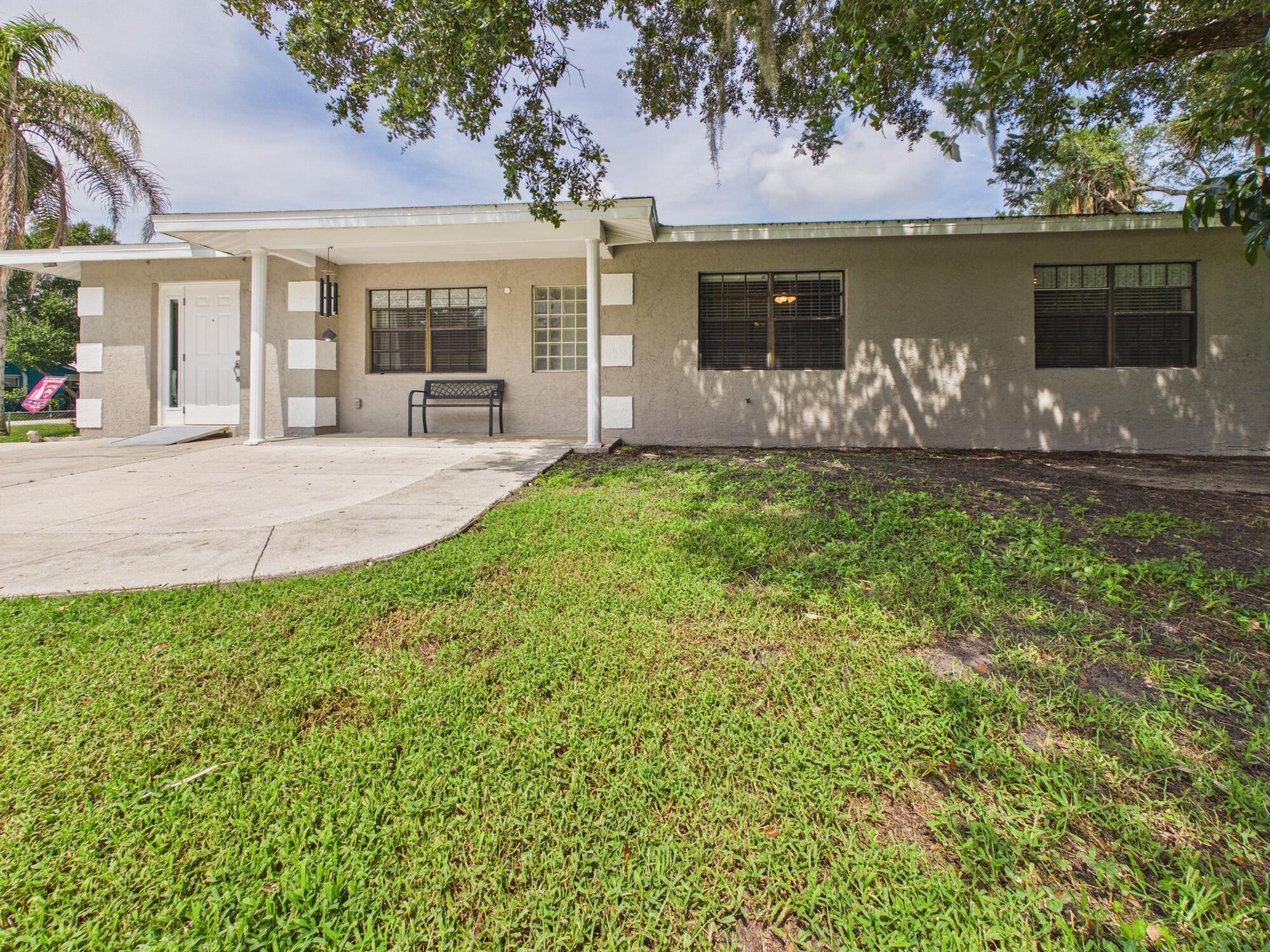 2151 SW 32 Ave, Okeechobee, FL 34974 photo