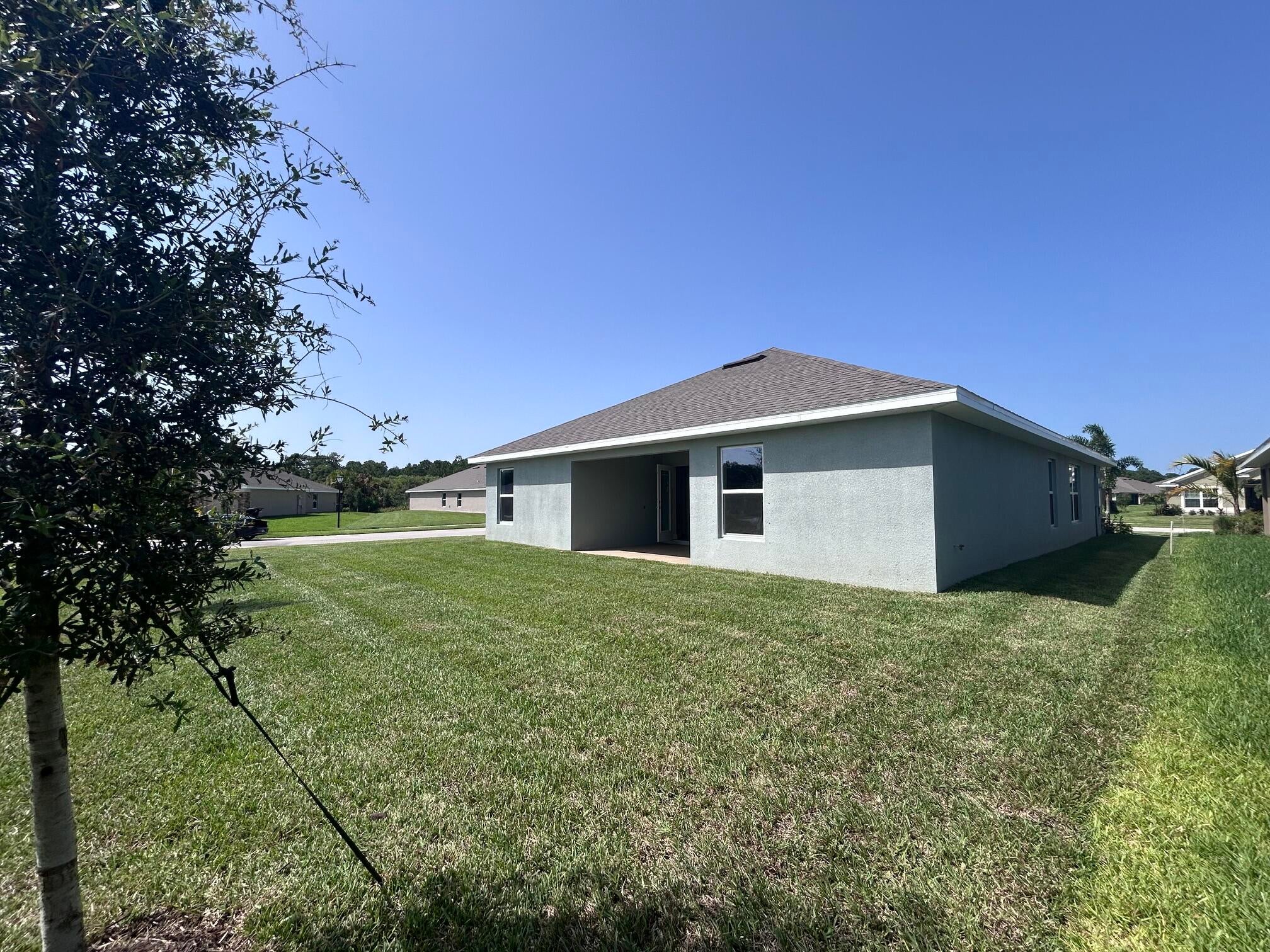 5747 Waterstone Blvd, Fort Pierce, FL 34951 photo