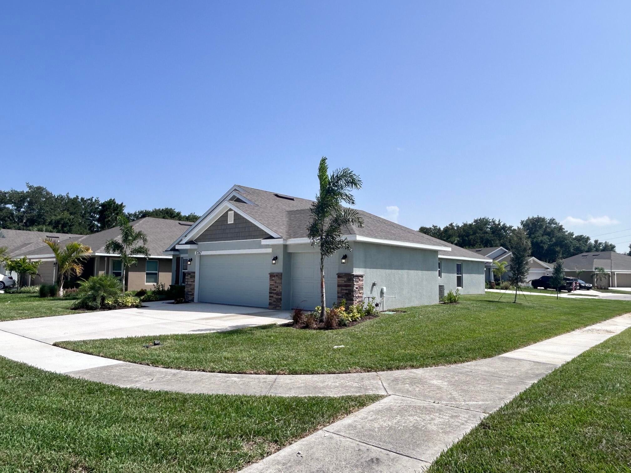 5747 Waterstone Blvd, Fort Pierce, FL 34951 photo
