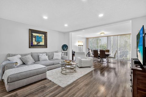 Townhouse in Lake Worth FL 4375 Trevi Court.jpg