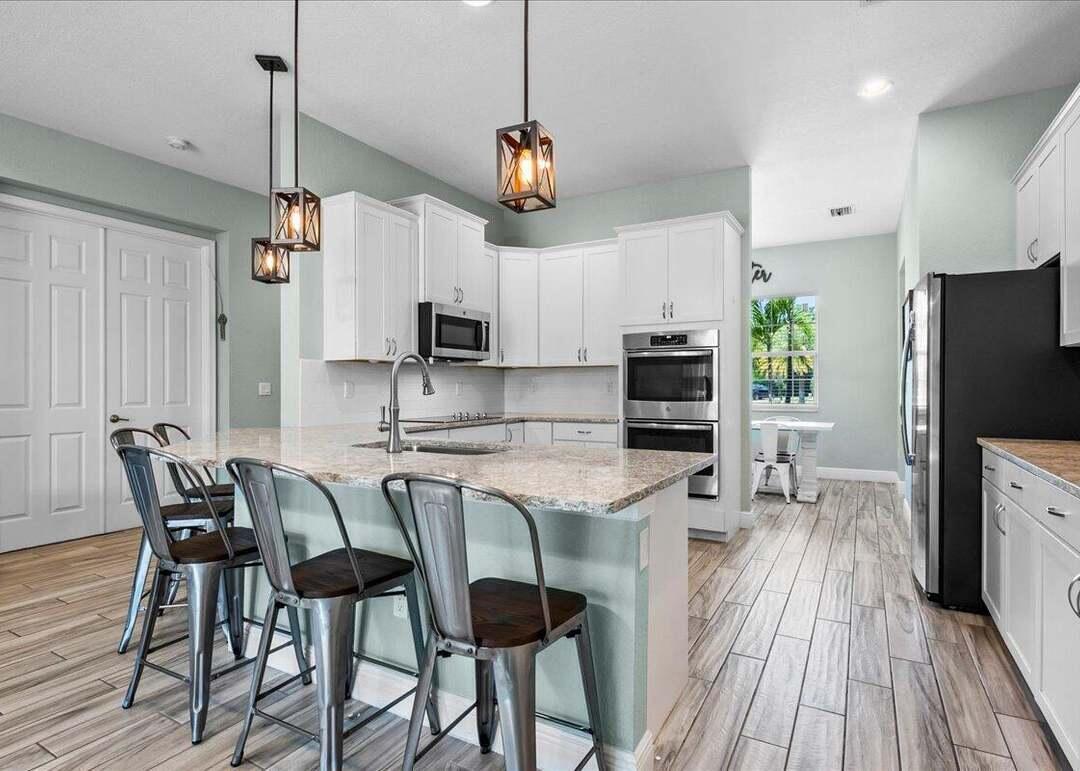 10352 SW Fiddlers Way, Palm City, FL 34990 photo