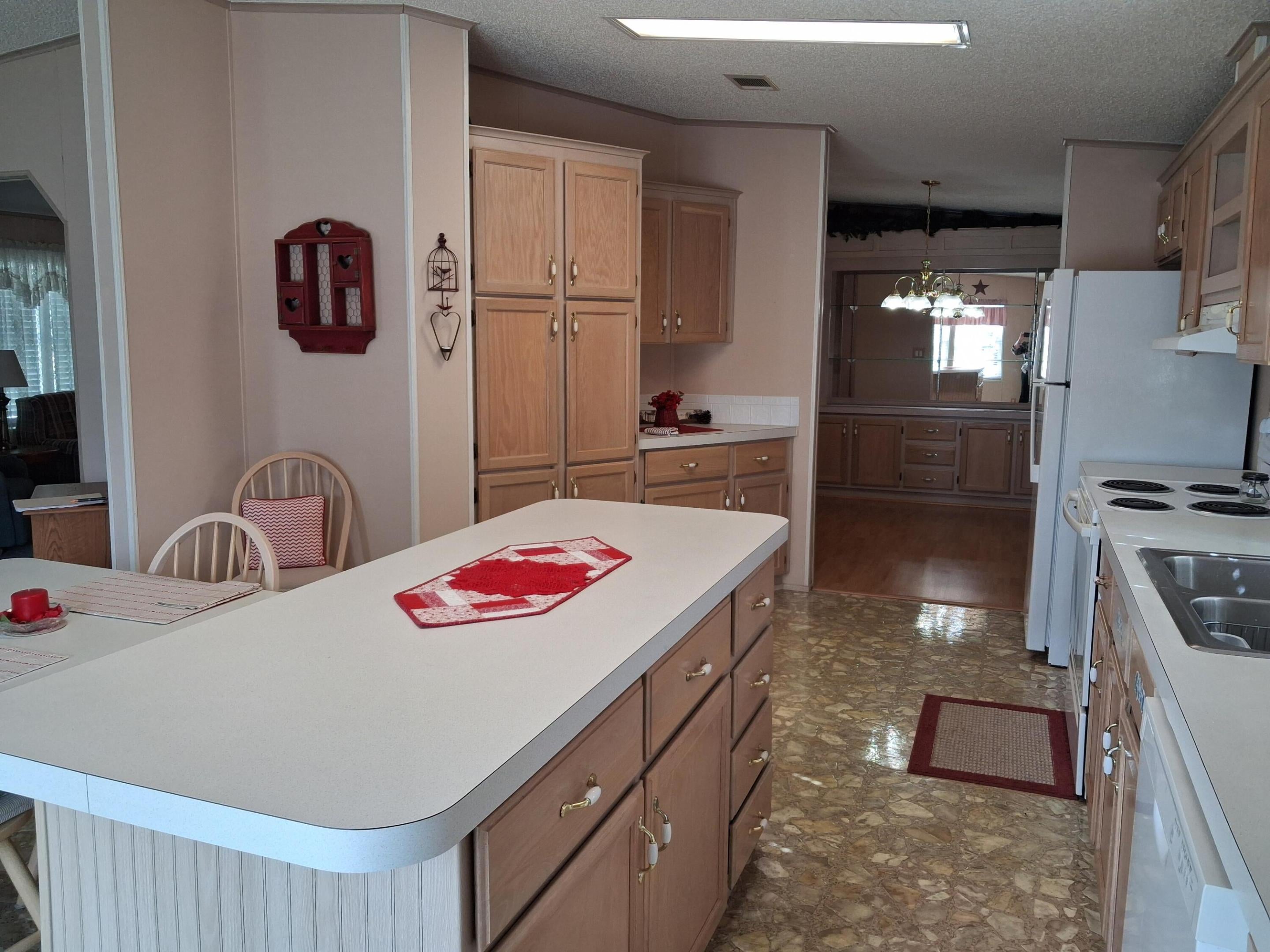1555 SW 35 Cir, Okeechobee, FL 34974 photo