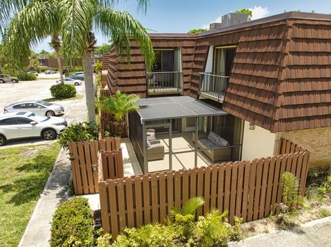 Townhouse in Stuart FL 5893 SE Riverboat Drive #434.jpg