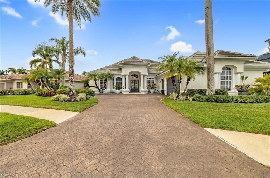2721 Olde Cypress Dr, Naples, FL 34119 photo