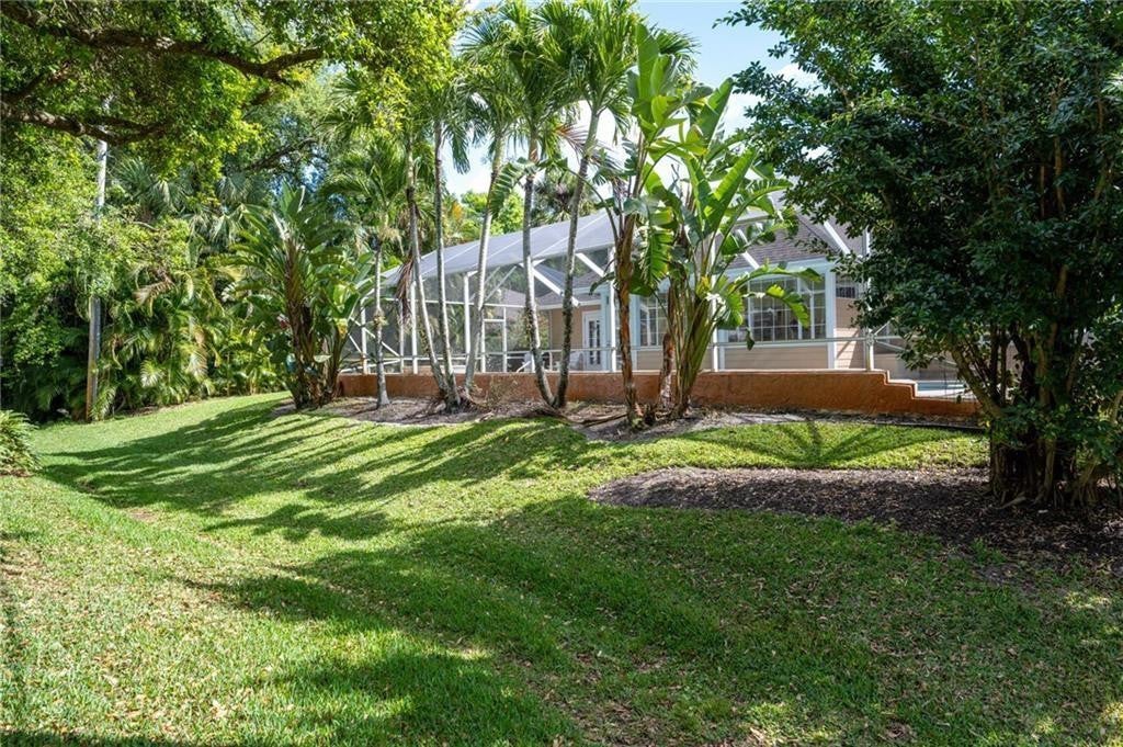 137 38 Ct, Vero Beach, FL 32968 photo