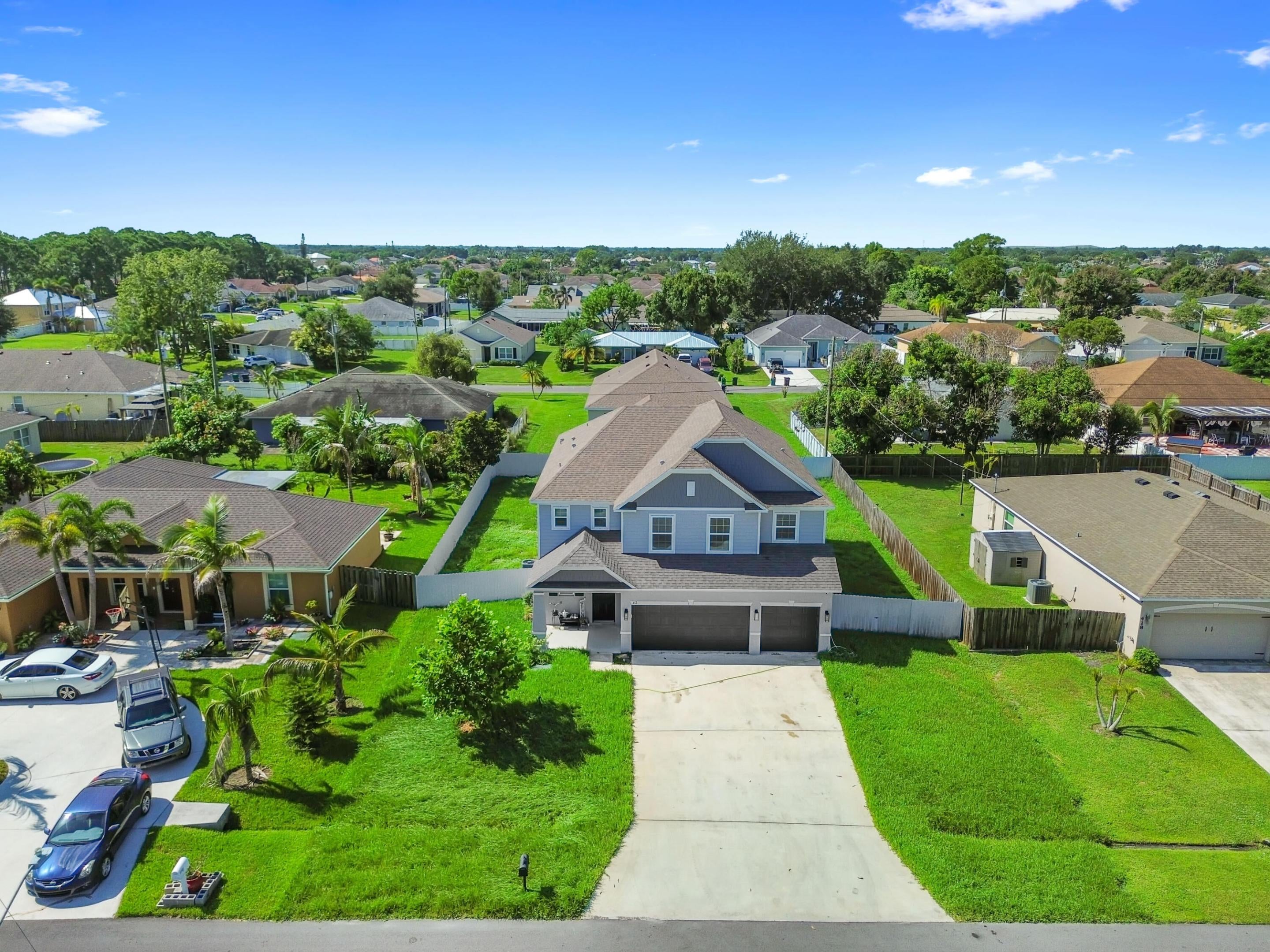 412 SW Dailey Ave, Port Saint Lucie, FL 34953 photo