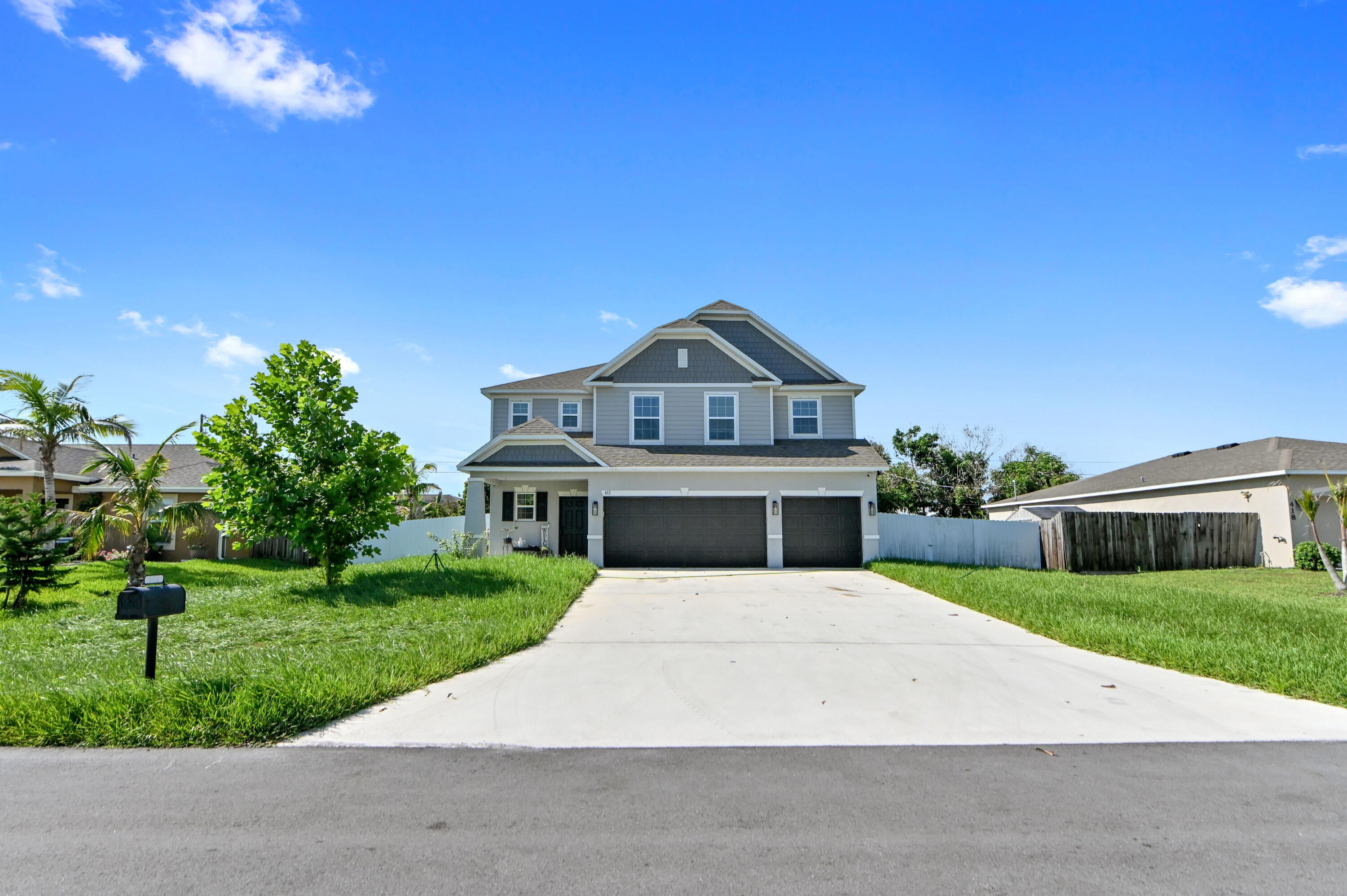 412 SW Dailey Ave, Port Saint Lucie, FL 34953 photo