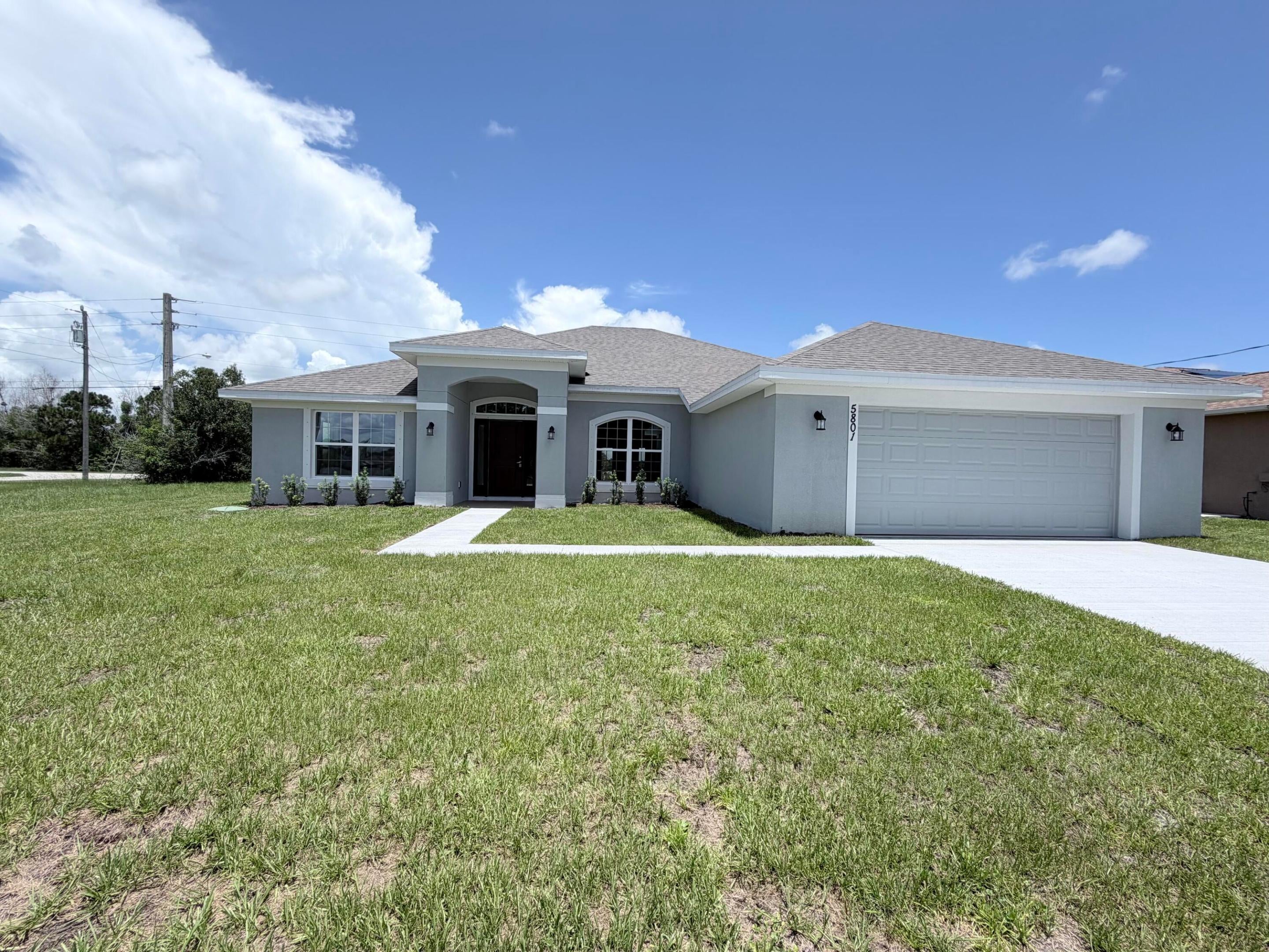 5801 Dana Cir, Port Saint Lucie, FL 34986