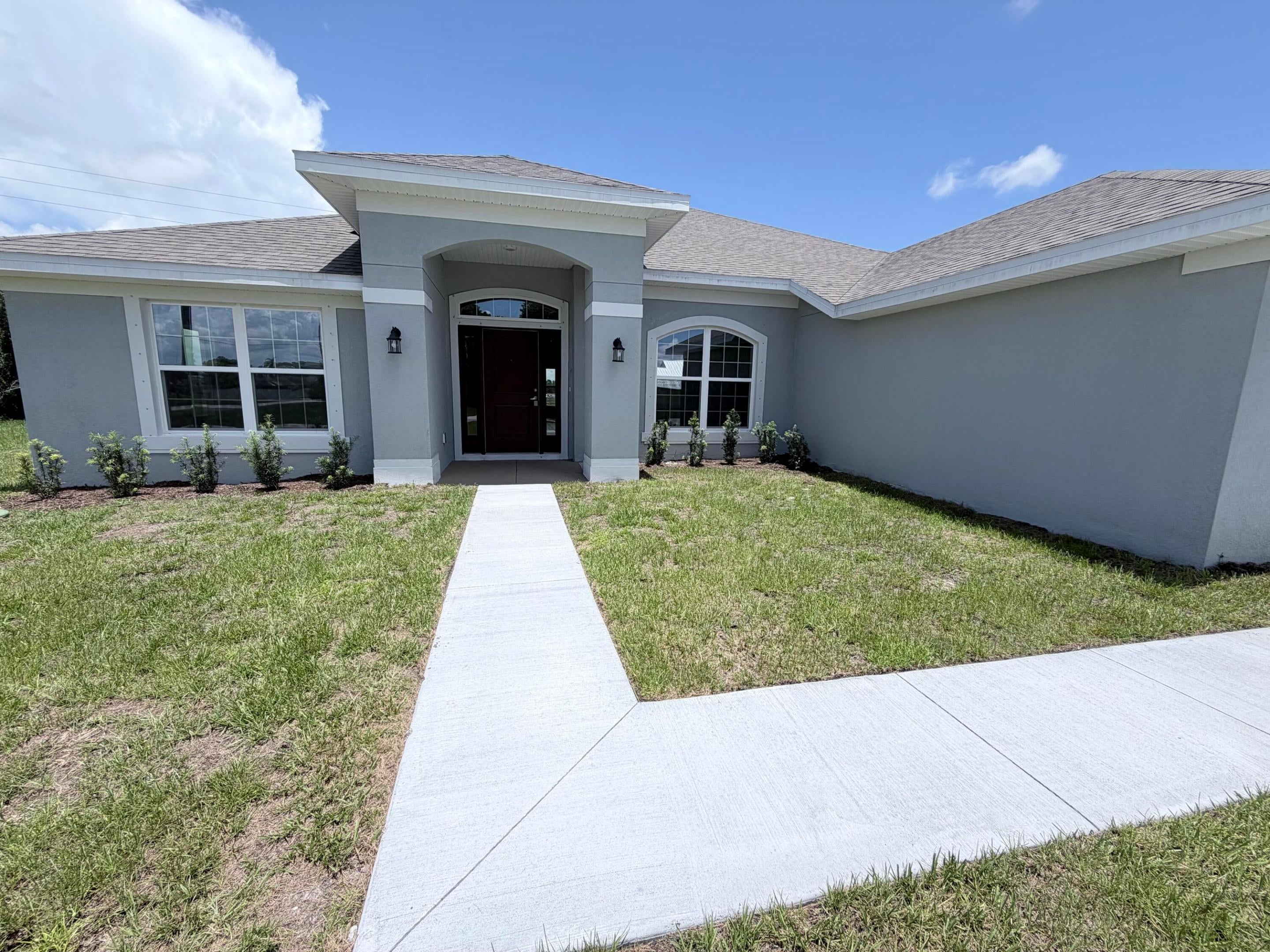 5801 NW Dana Cir, Port Saint Lucie, FL 34986 photo