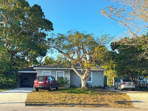 Duplex in Vero Beach FL 1246-1248 17th Pl.jpg