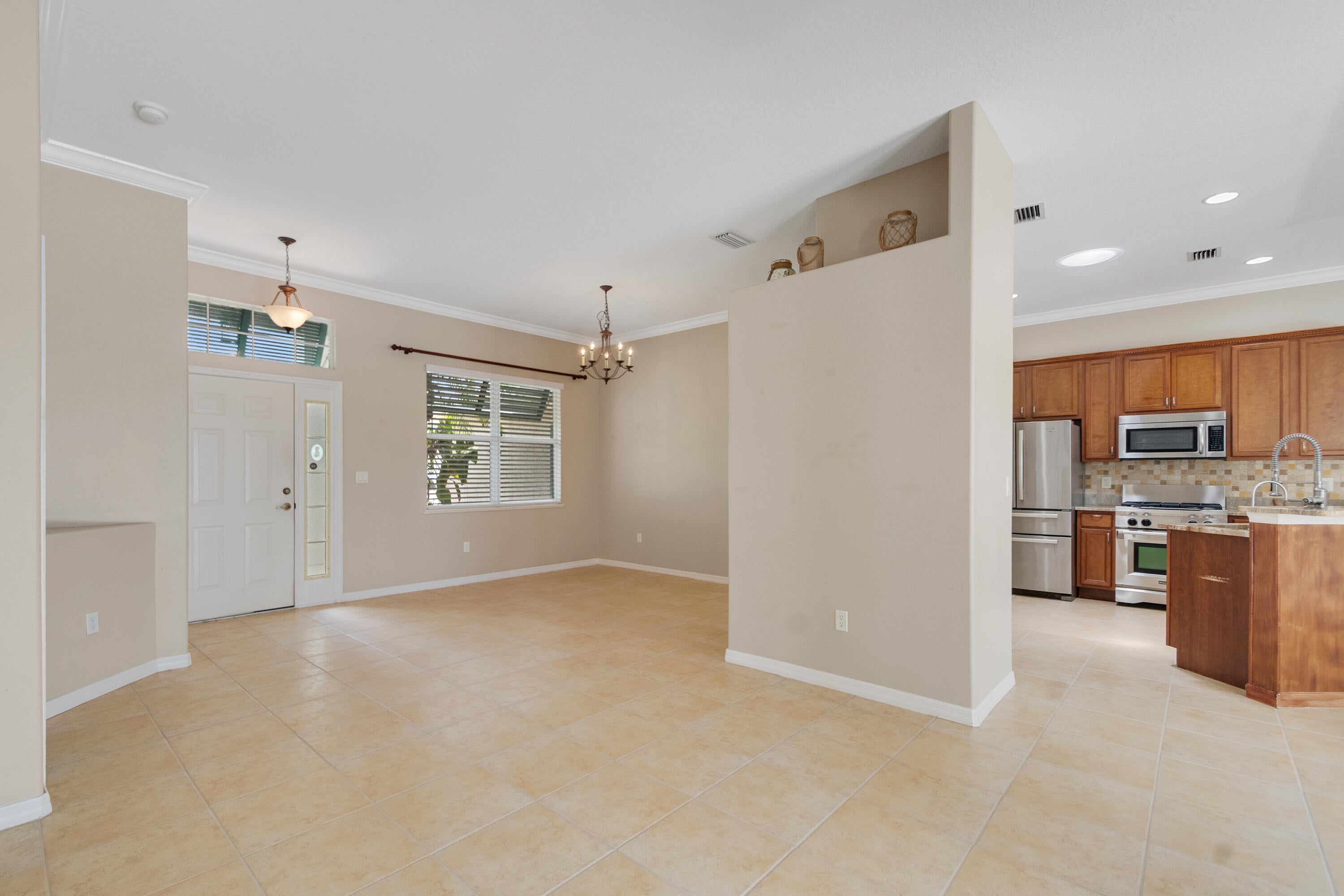 1025 Southlakes Way, Vero Beach, FL 32968 photo