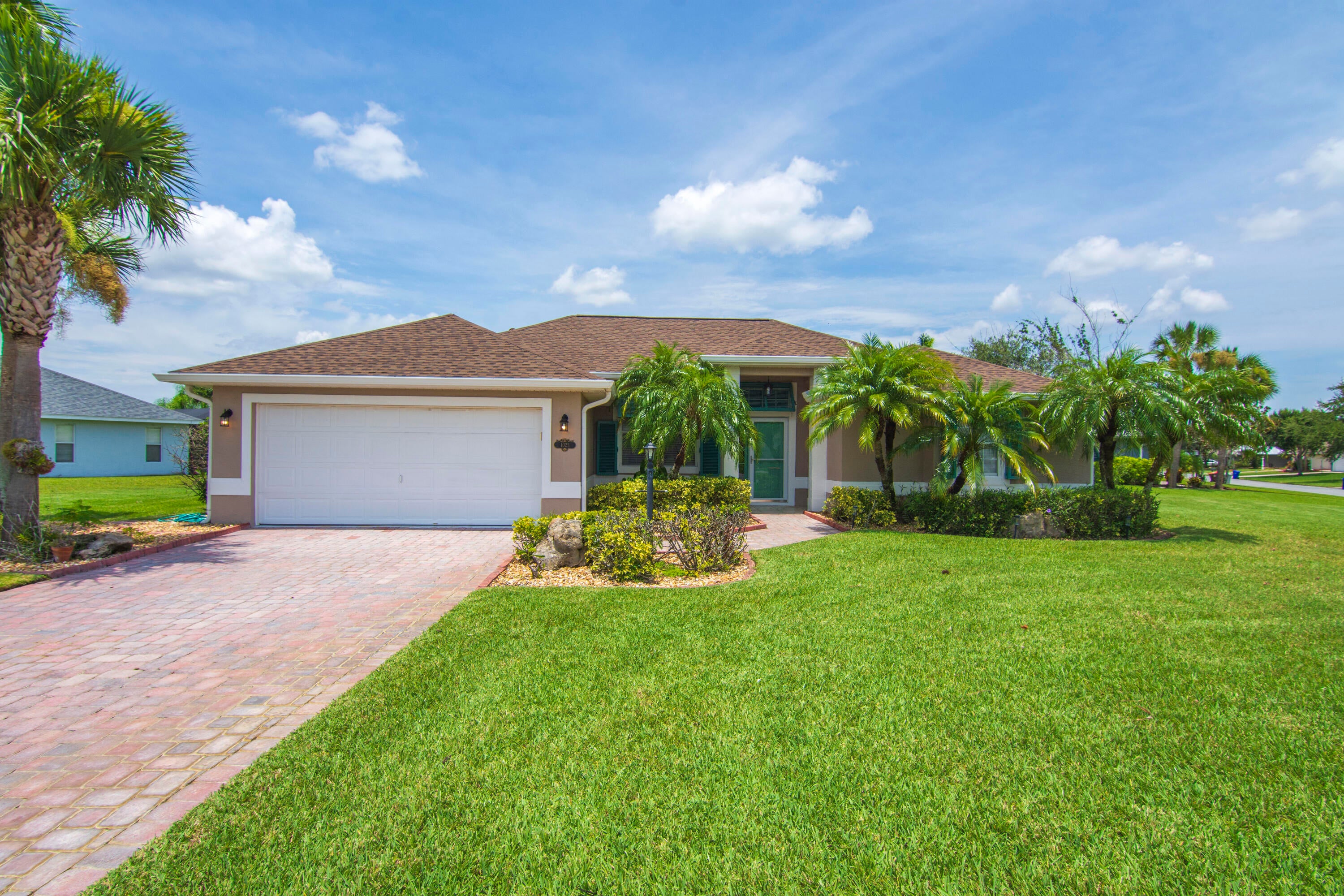 1025 Southlakes Way, Vero Beach, FL 32968