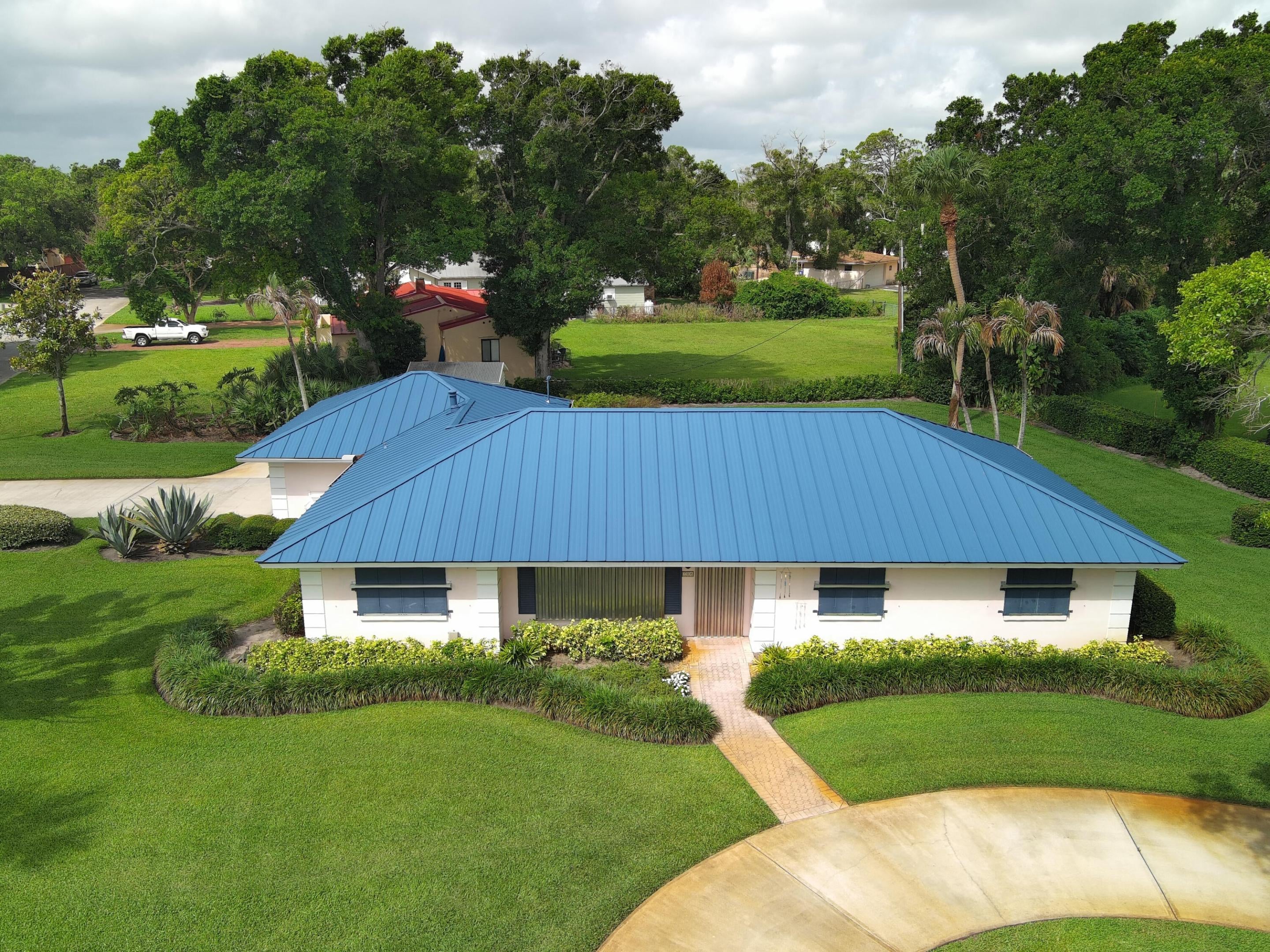 2301 Avalon Ave, Vero Beach, FL 32960