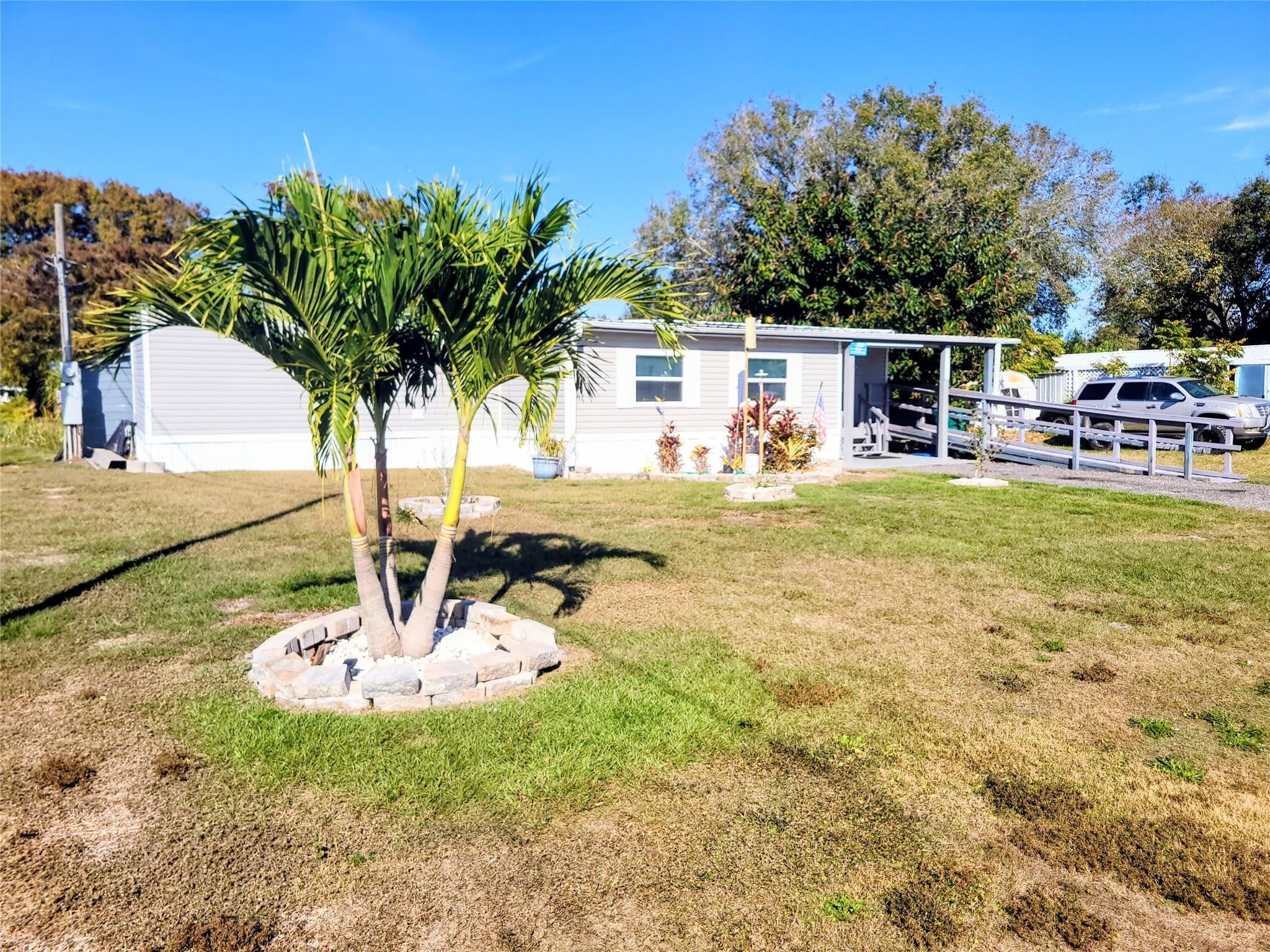 4037 27 St, Okeechobee, FL 34974