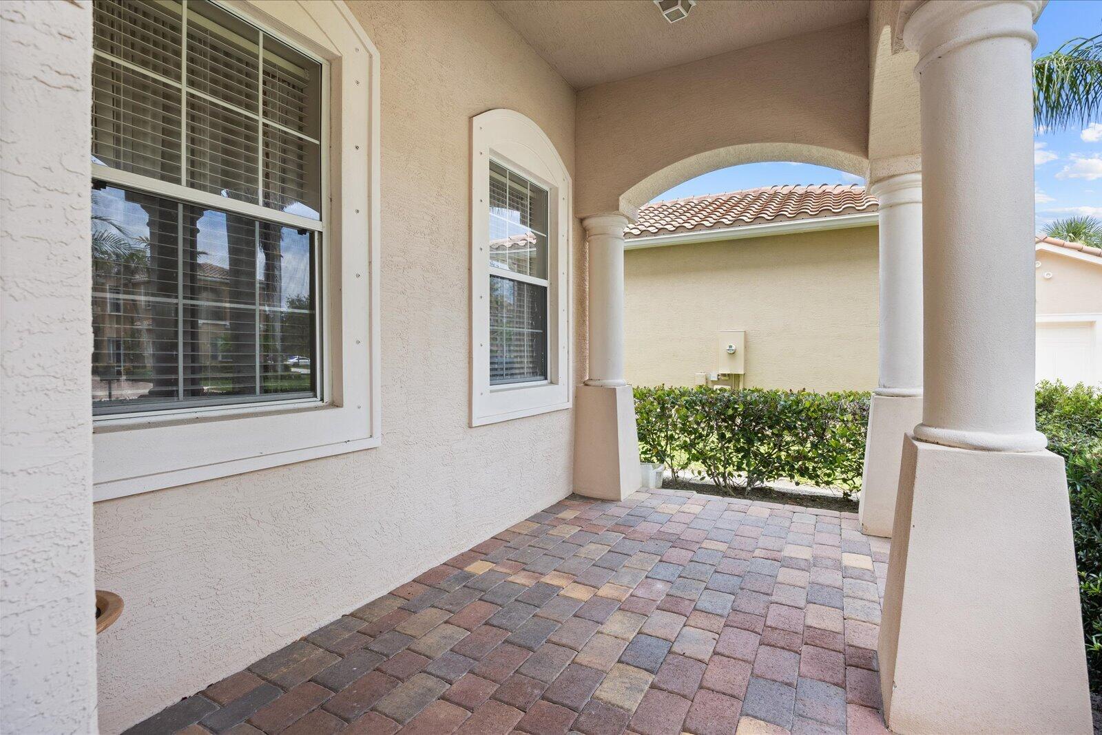 5718 SW Bald Eagle Dr, Palm City, FL 34990 photo