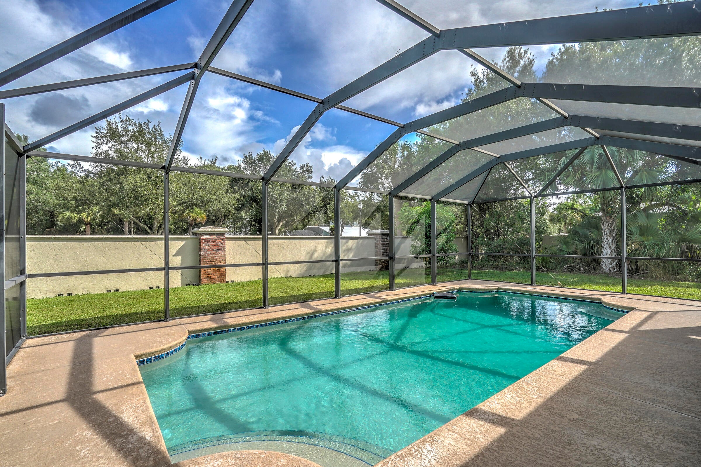 2508 Madewood Dr, Fort Pierce, FL 34981 photo