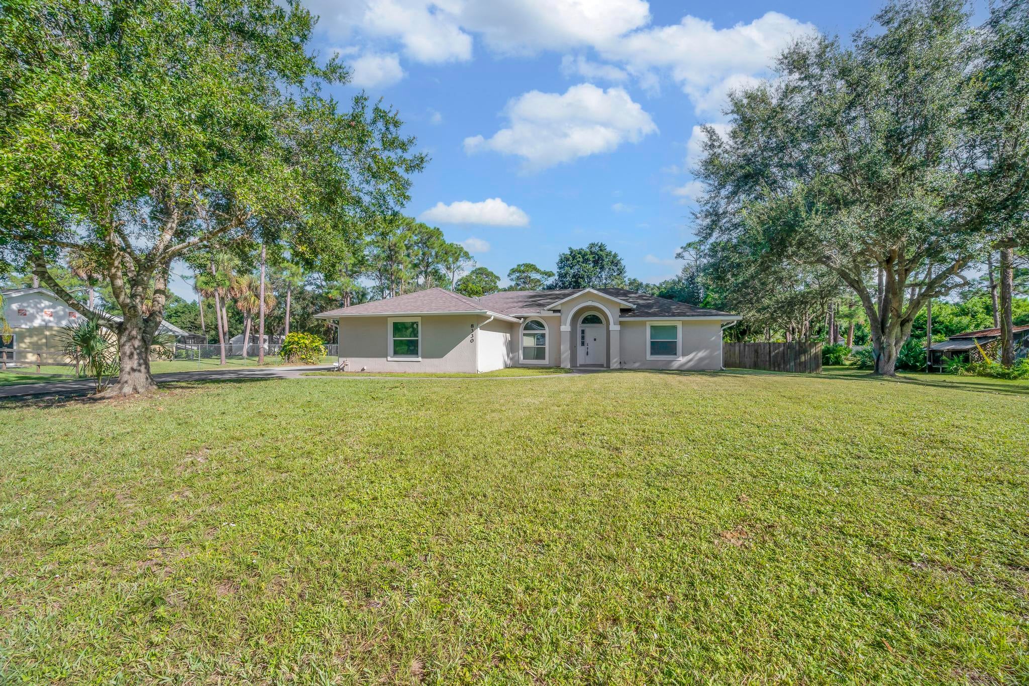 8330 Hidden Pines Rd, Fort Pierce, FL 34945 photo