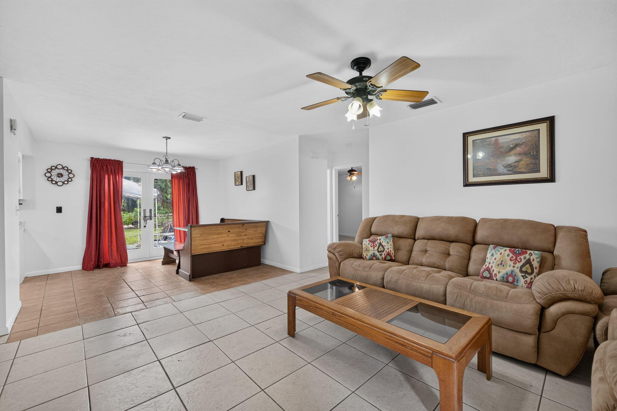6868 E Center St, Okeechobee, FL 34974 photo