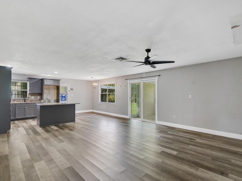 8206 Lakeland Blvd, Fort Pierce, FL 34951 photo