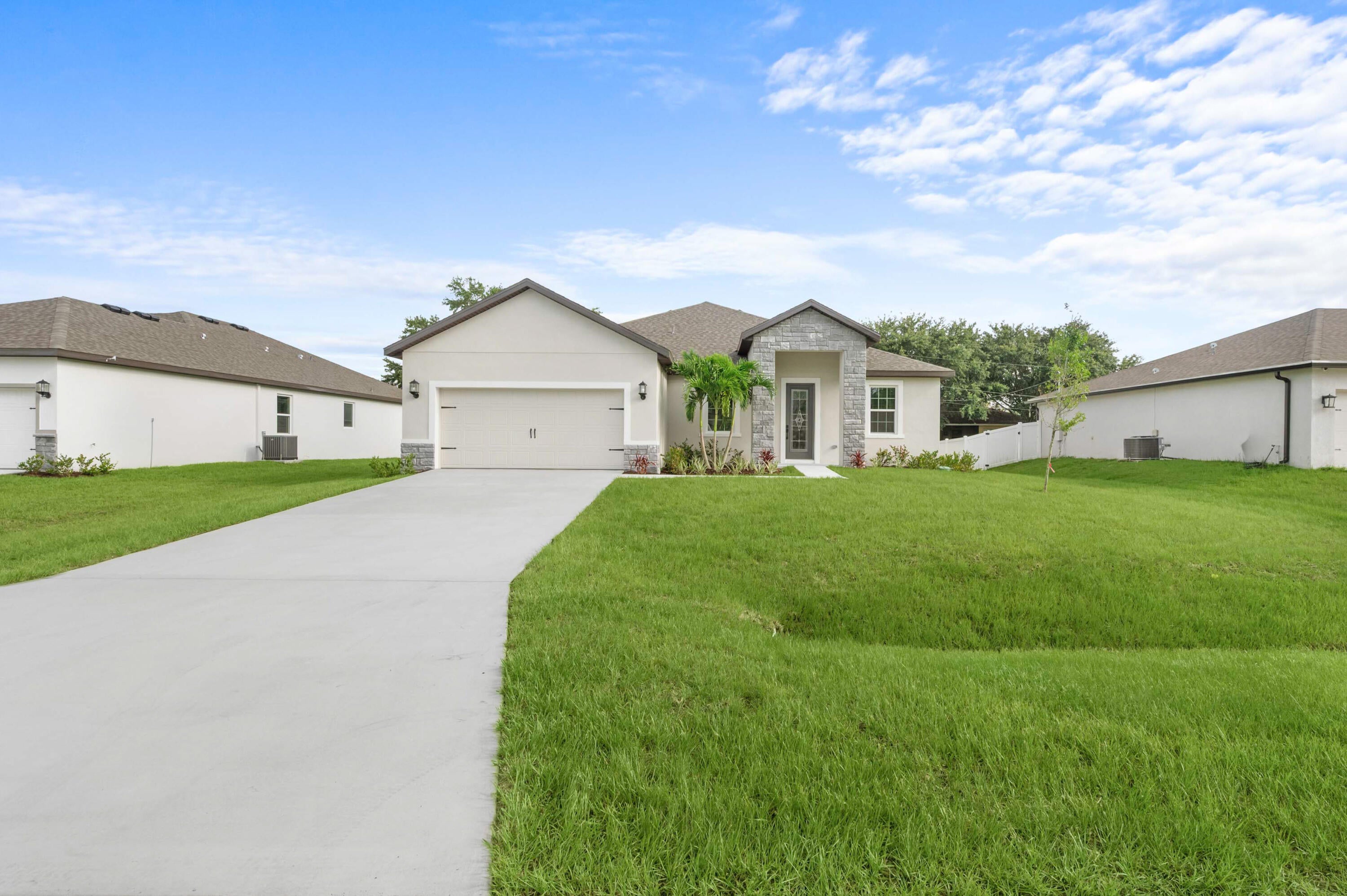 8016 102nd Ct, Vero Beach, FL 32967