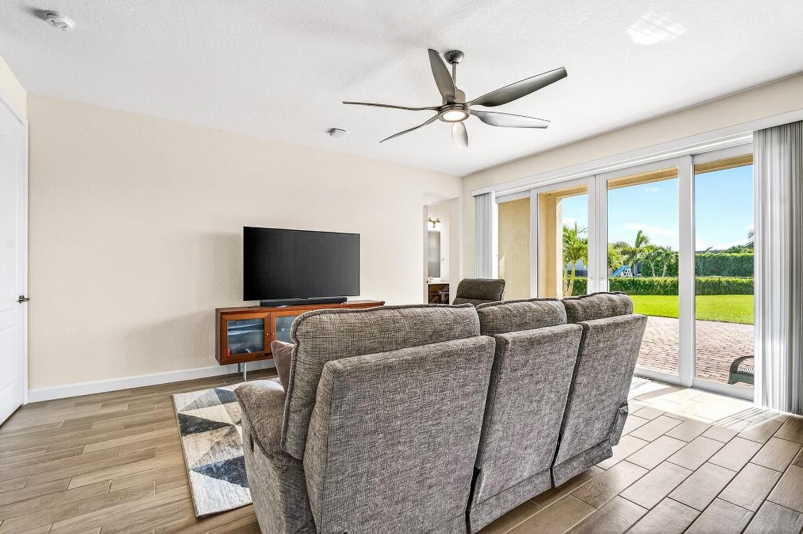 5986 Sequoia Cir, Vero Beach, FL 32967 photo