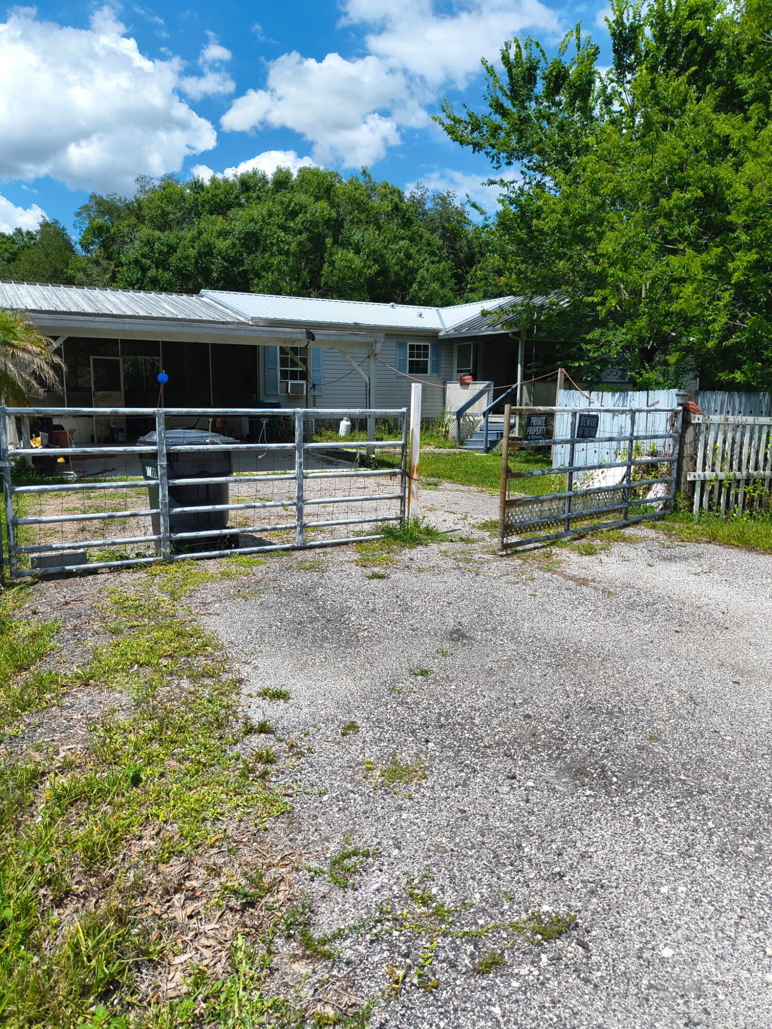 6725 8 Ln, Okeechobee, FL 34974