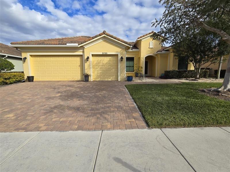2095 Diamond Creek Way, Jensen Beach, FL 34957