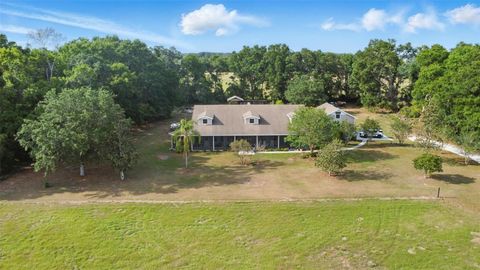 Single Family Residence in Center Hill FL 384 E Kings Highway.jpg