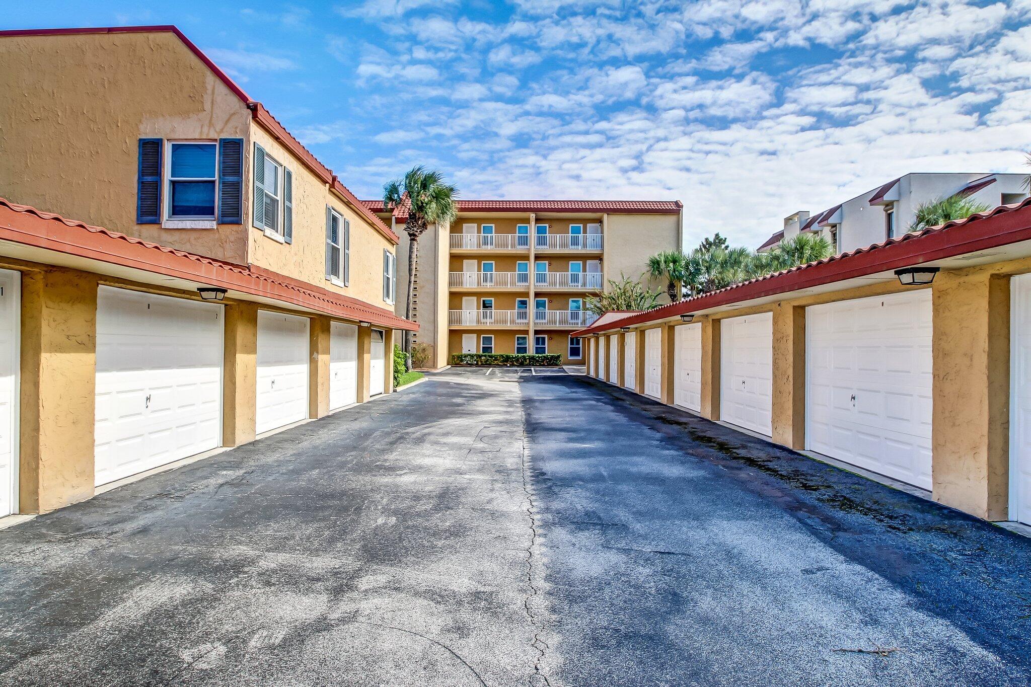 Condominium in Fernandina Beach FL 3420 S Fletcher Avenue #401 20.jpg