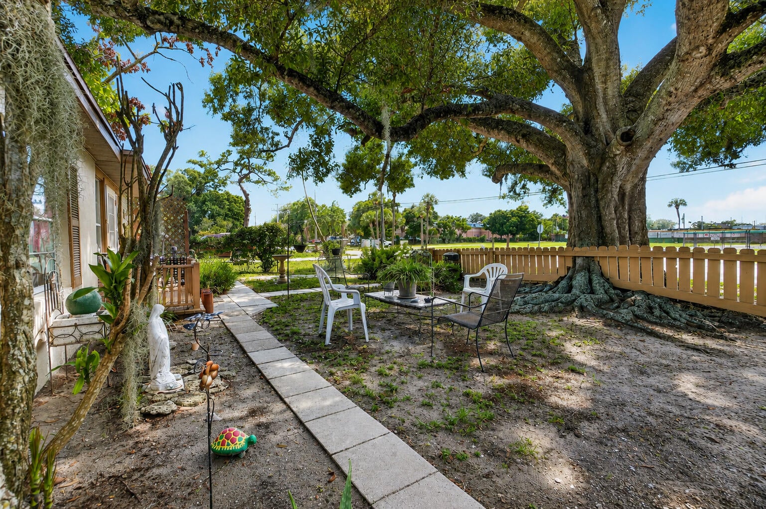 2666 12 Ave, Vero Beach, FL 32960 photo