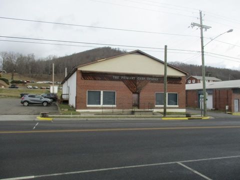 Mixed Use in Independence VA 139 E Main St.jpg