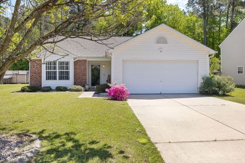 Single Family Residence in Sanford NC 729 Golden Horseshoe Lane.jpg