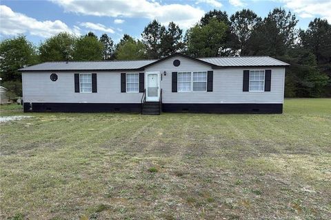 Manufactured On Land in Laurel Hill NC 6810 Old Wire Road.jpg