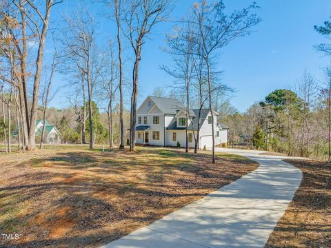 Single Family Residence in Bahama NC 7950 Country Knoll Road.jpg