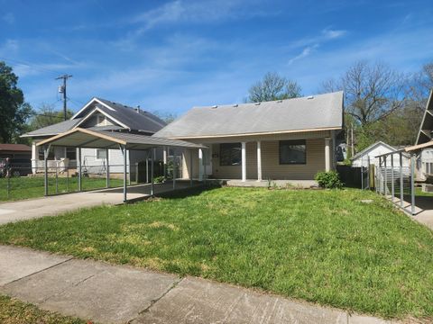 Single Family Residence in Springfield MO 2205 N Boonville Avenue.jpg
