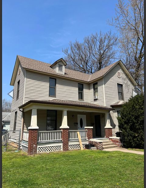 Duplex in Springfield MO 1703 N Sherman Avenue.jpg