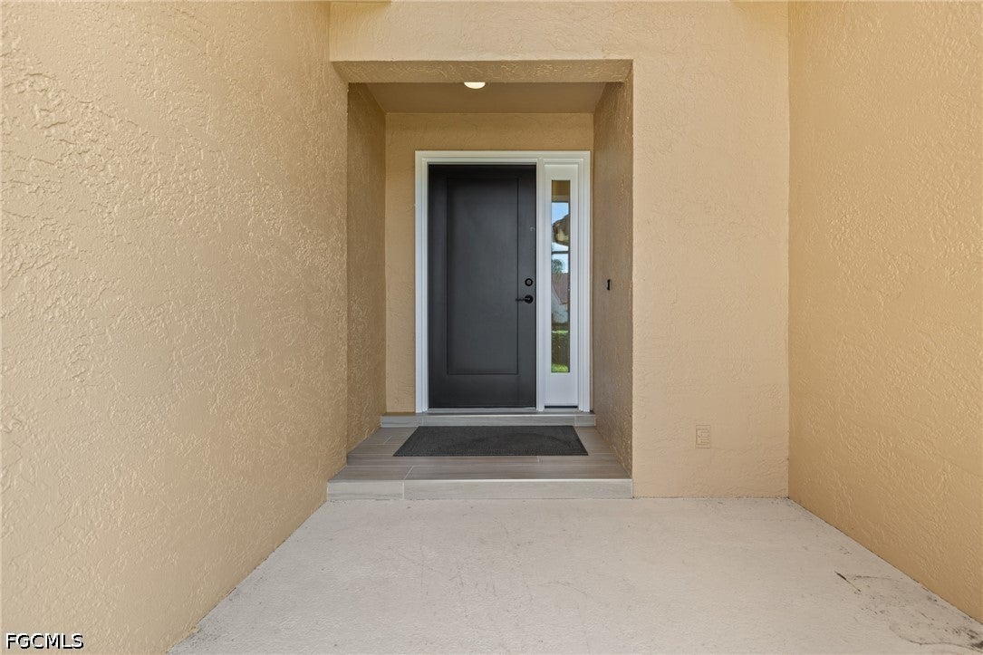12710 Kelly Palm Dr, Fort Myers, FL 33908 photo