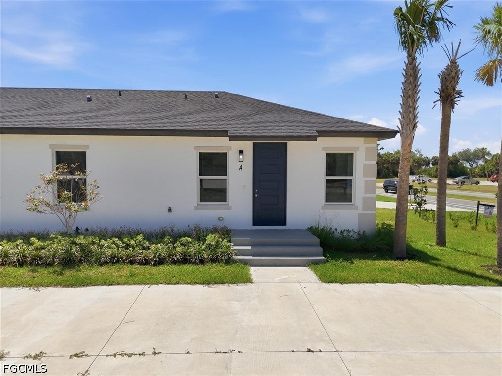 191 Rotonda Blvd #A B C, Rotonda West, FL 33131 photo